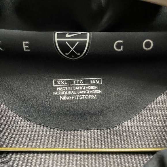 Nike Golf 1/4 zip pullover.  Rain repel. XXL - Picture 2 of 3